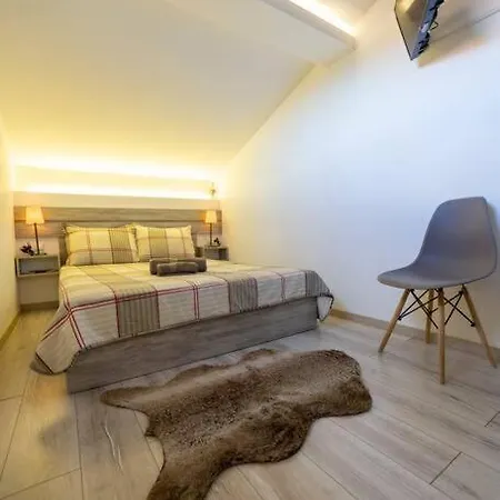 Apartament Fine House