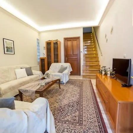 Fine House *