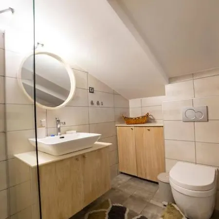 Apartament Fine House *