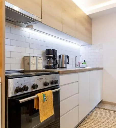 Fine House * Tríkala